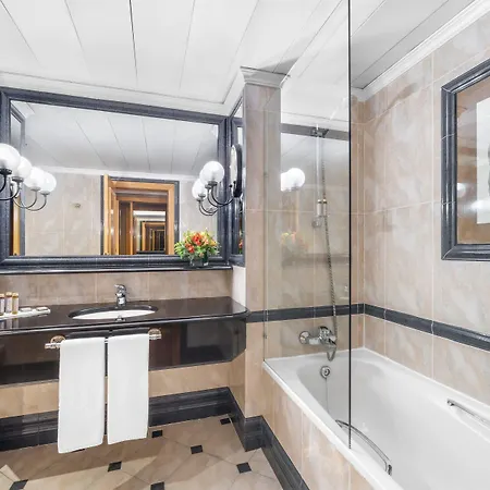 Dom Pedro Hotel, A Member Of Radisson Individuals 5* Lisbon